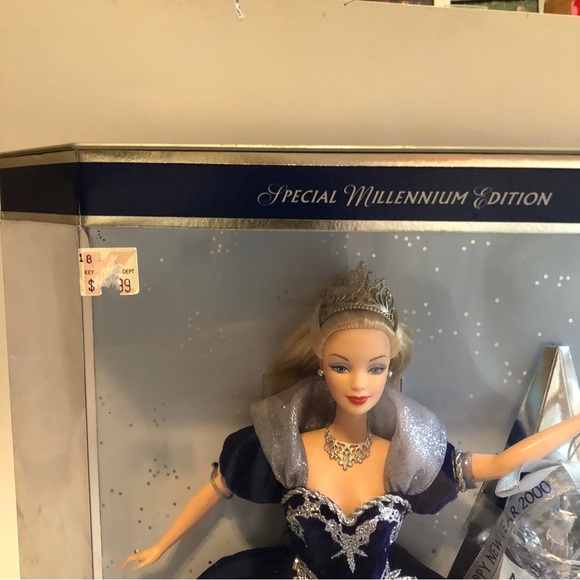 Mattel Millenium Barbie Vintage Released January 1999 - Picture 7 of 11